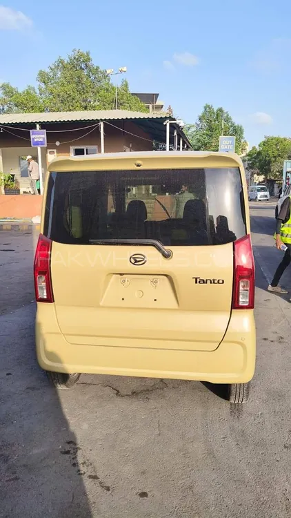 Daihatsu Tanto 2022 for Sale in Sialkot Image-1