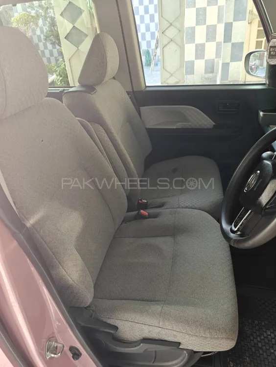 Daihatsu Tanto 2020 for Sale in Gujranwala Daihatsu Tanto 2020 for Sale in Gujranwala Image-4