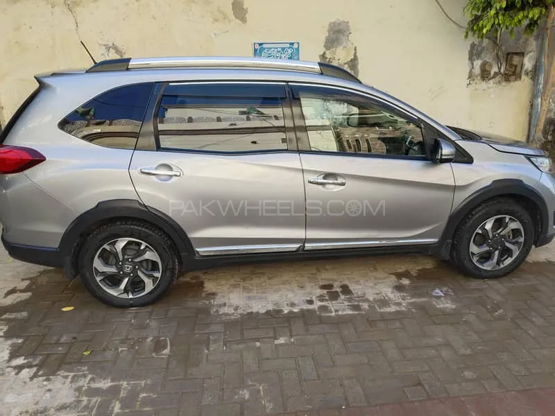 Honda BR-V 2017 for Sale in Pir mahal Image-1