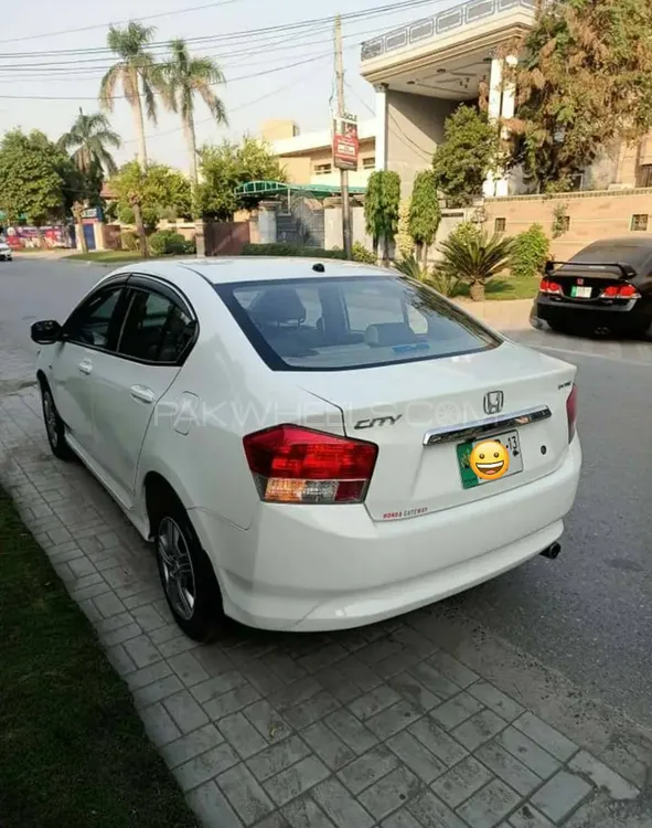 Honda City 2013 for Sale in Lahore Image-1