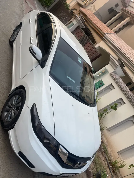 Honda City 2018 for Sale in Lahore Image-1