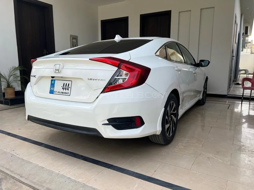 Honda Civic 2018 for Sale in Islamabad Image-1