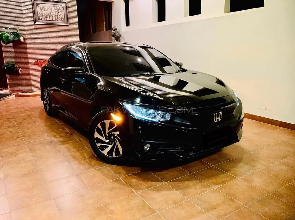 ہونڈا سوک 2018 for Sale in کراچی Image-1
