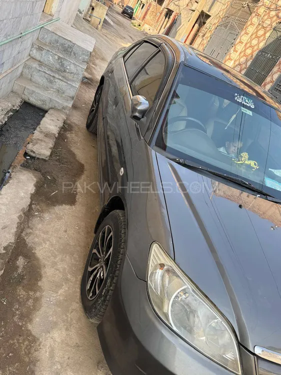 Honda Civic 2005 for Sale in Lahore Image-1