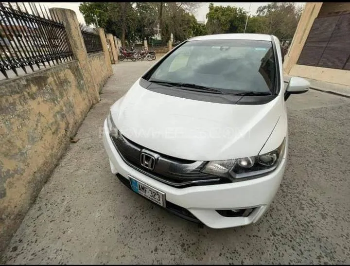 Honda Fit 2015 for Sale in Islamabad Image-1