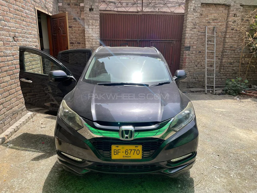 Honda Vezel 2013 for Sale in Islamabad Image-1
