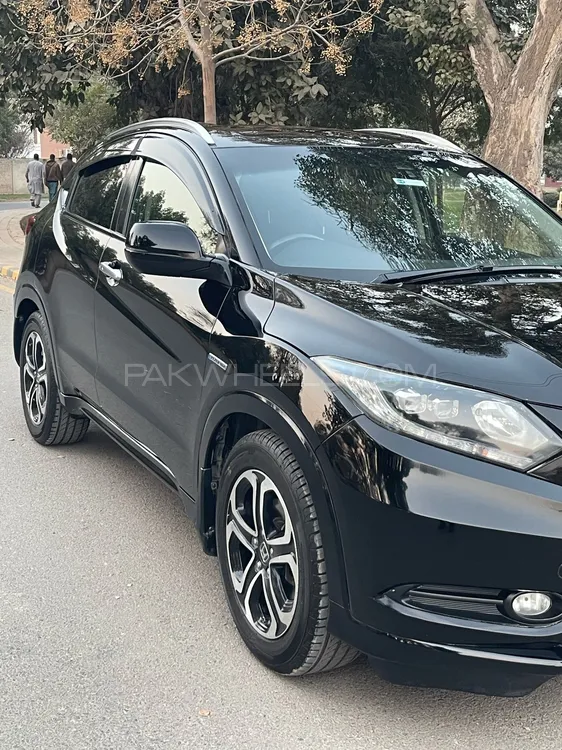 Honda Vezel 2014 for Sale in Mansehra Image-1