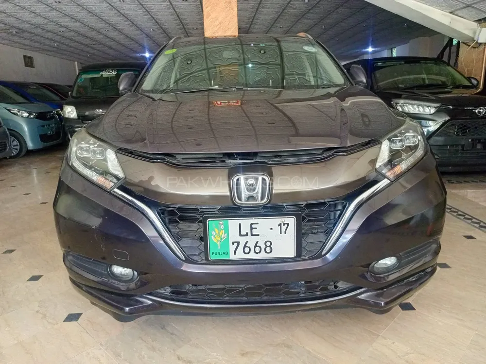 Honda Vezel 2014 for Sale in Lahore Image-1