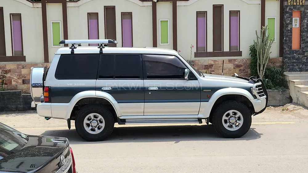 Mitsubishi Pajero 1995 for Sale in Islamabad Image-1