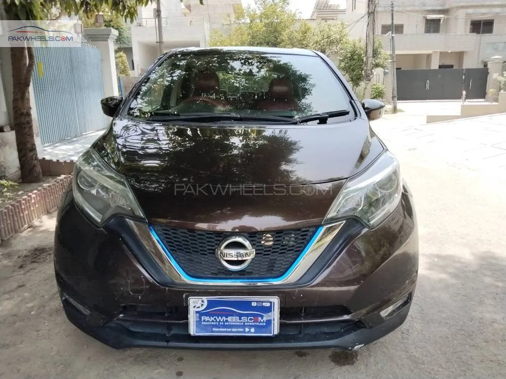 Nissan Note 2018 for Sale in Lahore Image-1