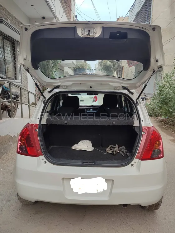 Suzuki Swift 2021 for Sale in Karachi Image-1
