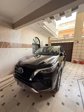 Toyota Fortuner 2.7 V 2021 for Sale