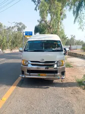 Toyota Hiace Grand Cabin 2009 for Sale
