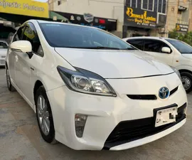 Toyota Prius S LED Edition 1.8 2013 for Sale