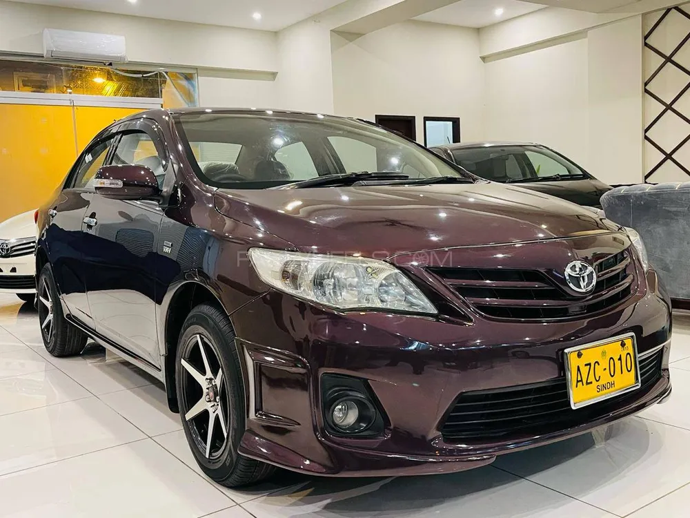 Toyota Corolla 2013 for Sale in Karachi Image-1