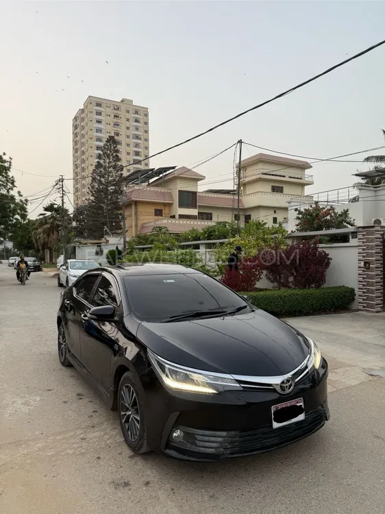 Toyota Corolla 2018 for Sale in Karachi Image-1
