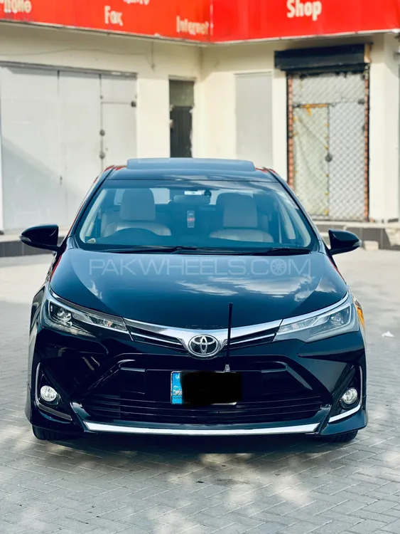 Toyota Corolla 2020 for Sale in Islamabad Image-1