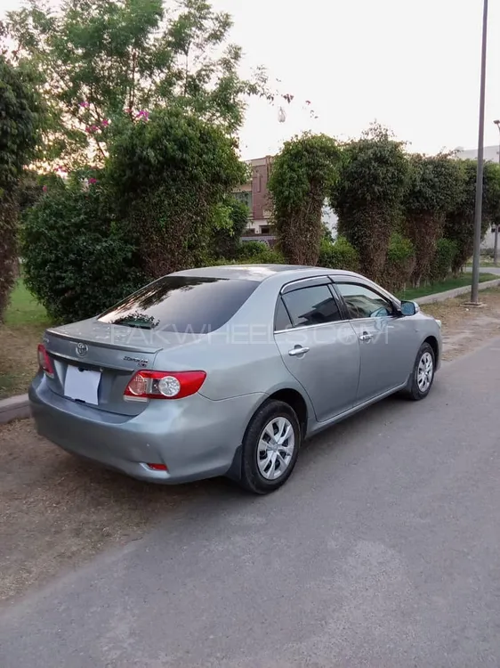 Toyota Corolla 2013 for Sale in Karachi Image-1