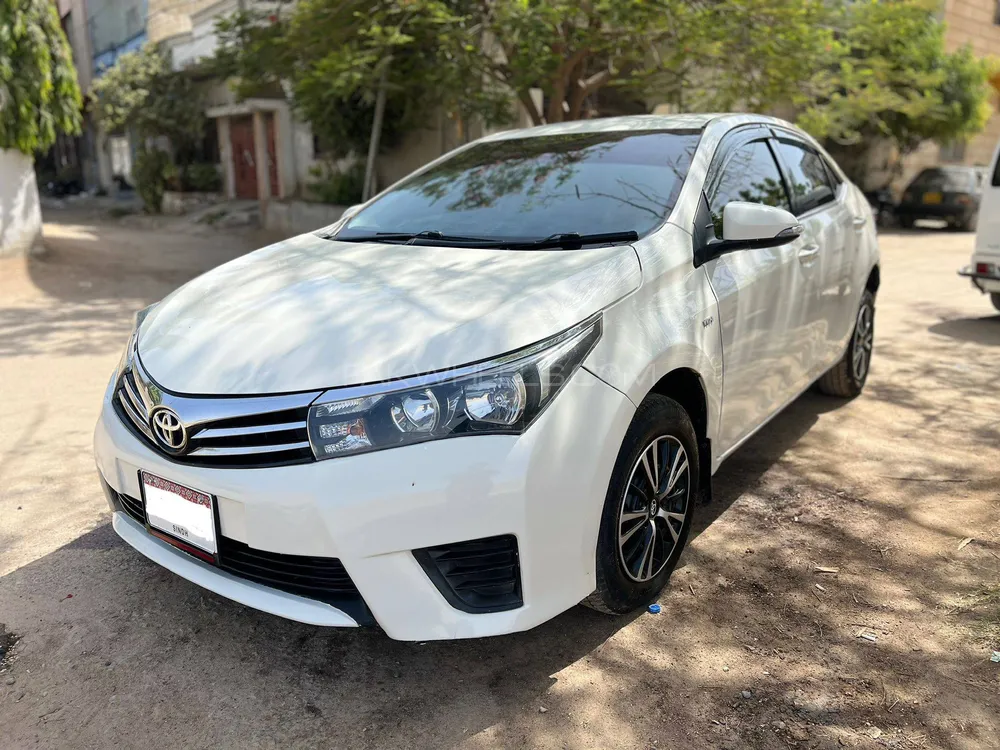 Toyota Corolla 2016 for Sale in Karachi Image-1