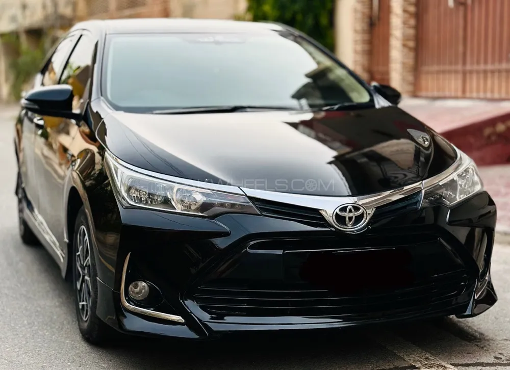 Toyota Corolla 2017 for Sale in Multan Image-1
