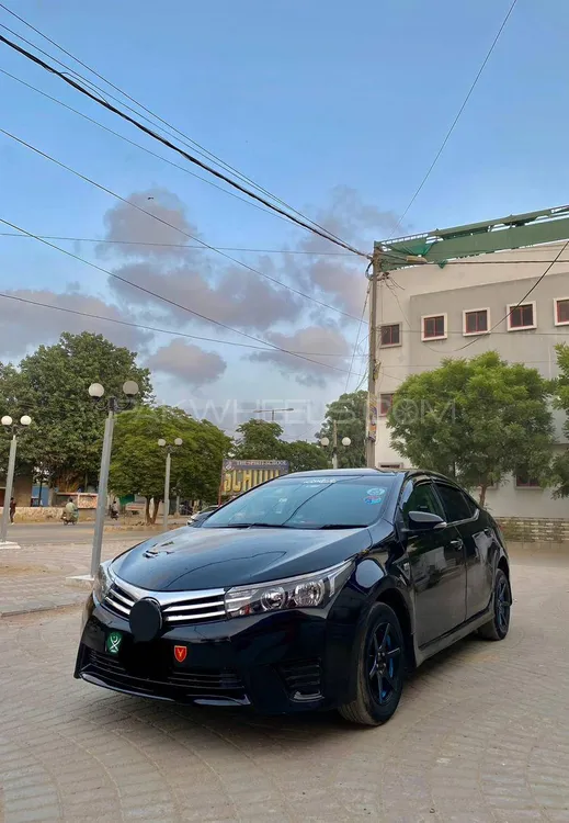Toyota Corolla 2015 for Sale in Karachi Image-1