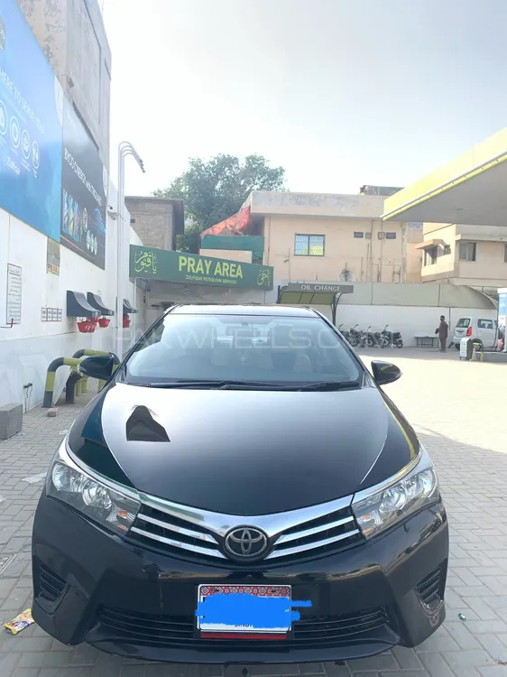Toyota Corolla 2015 for Sale in Karachi Image-1