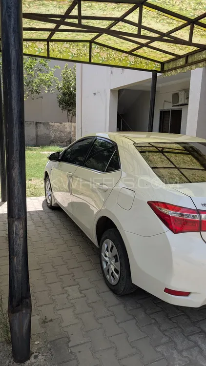 Toyota Corolla 2015 for Sale in Islamabad Image-1