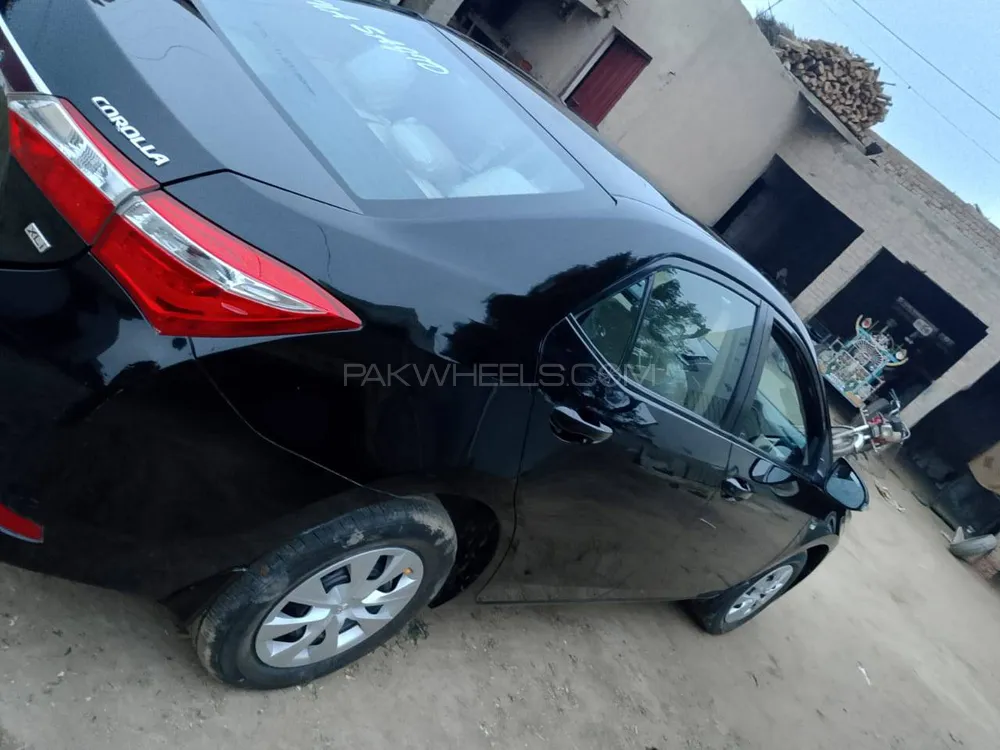 Toyota Corolla 2018 for Sale in Toba Tek Singh Image-1