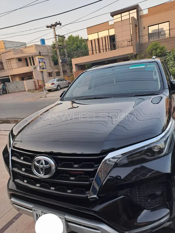 Toyota Fortuner 2021 for Sale in Lahore Image-1