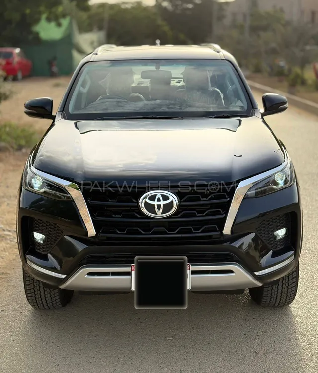 Toyota Fortuner 2022 for Sale in Karachi Image-1