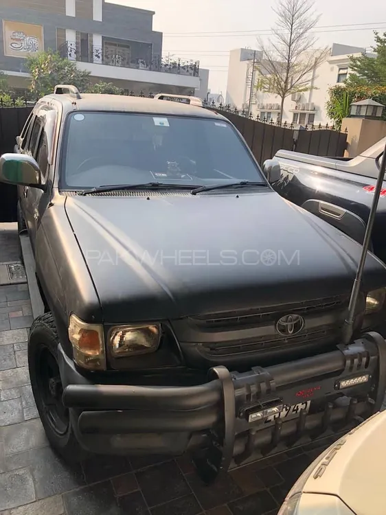 Toyota Hilux 2005 for Sale in Lahore Image-1
