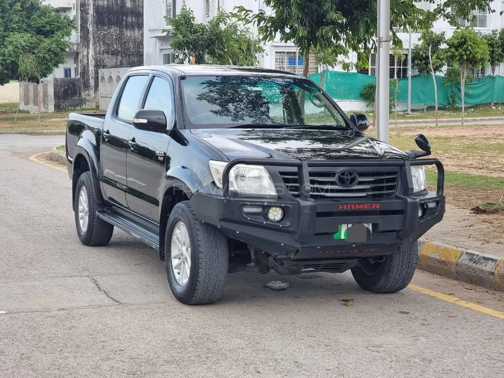 Toyota Hilux 2014 for Sale in Islamabad Image-1