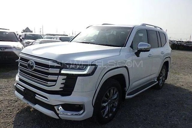 Toyota Land Cruiser 2023 for Sale in Lahore Image-1