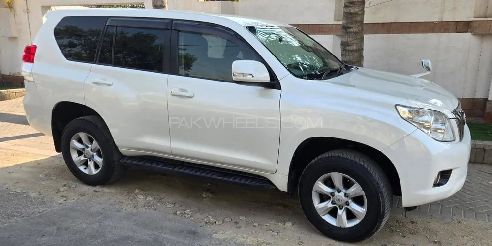 Toyota Prado 2010 for Sale in Karachi Image-1