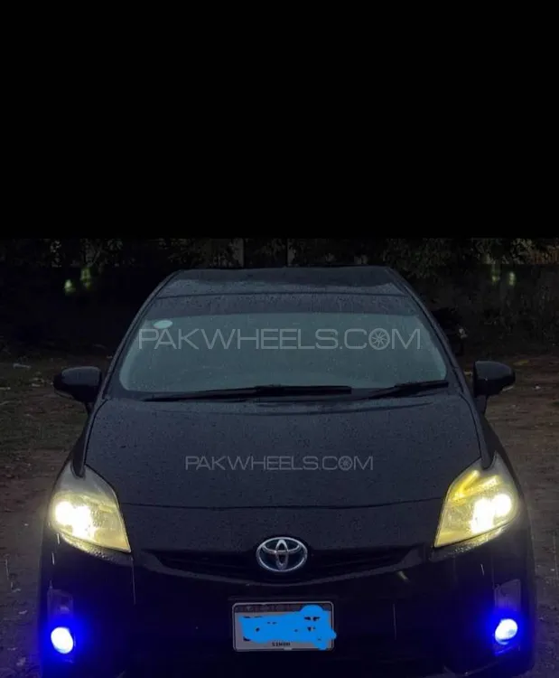 Toyota Prius 2011 for Sale in Islamabad Image-1