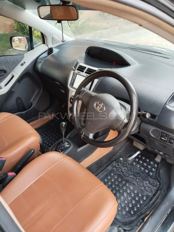 Toyota Vitz 2009 for Sale in Mian Channu Image-1