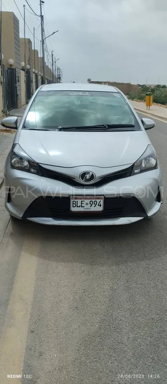 Toyota Vitz 2015 for Sale in Karachi Image-1