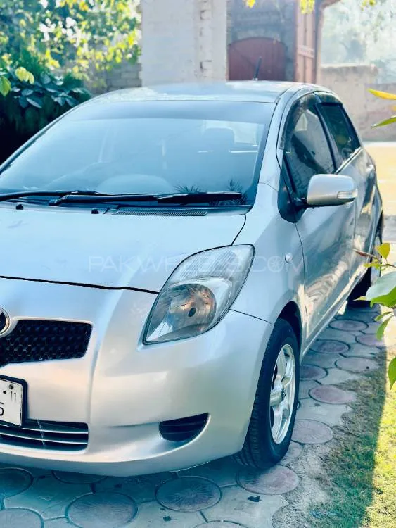 Toyota Vitz 2007 for Sale in Abbottabad Image-1
