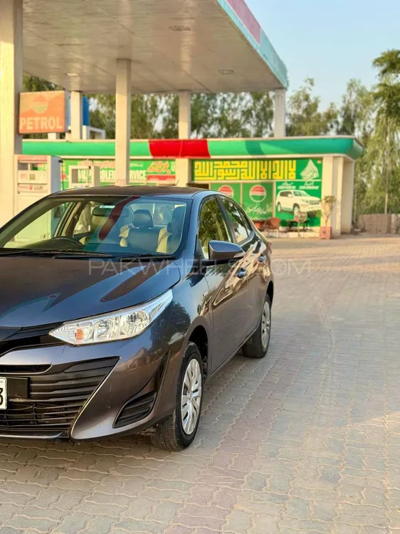 Toyota Yaris Sedan 2020 for Sale in Sahiwal Image-1