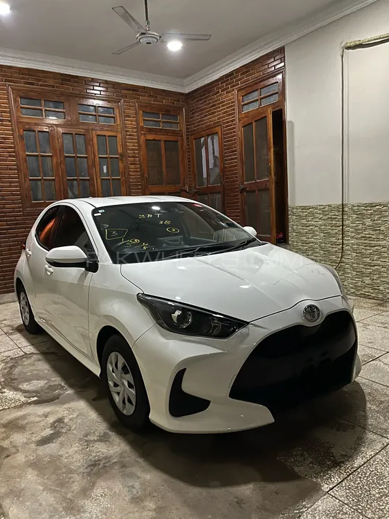 Toyota Yaris Hatchback 2022 for Sale in Peshawar Image-1