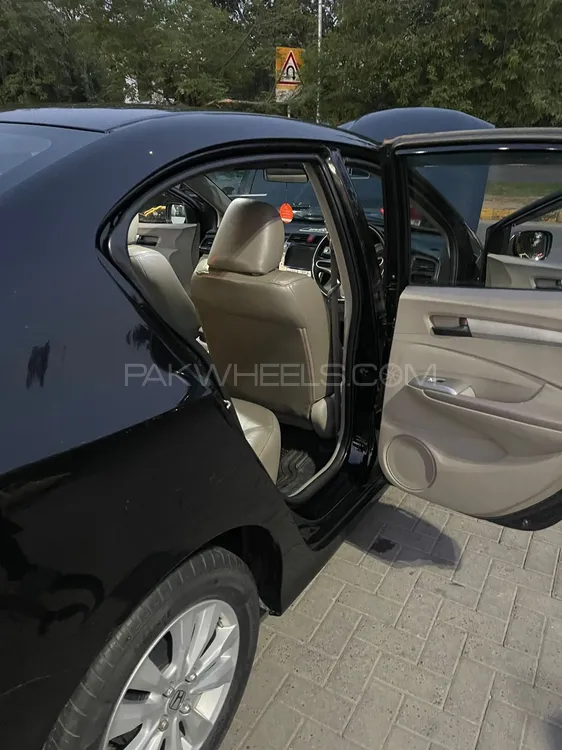 Honda City 2014 for Sale in Islamabad Image-1