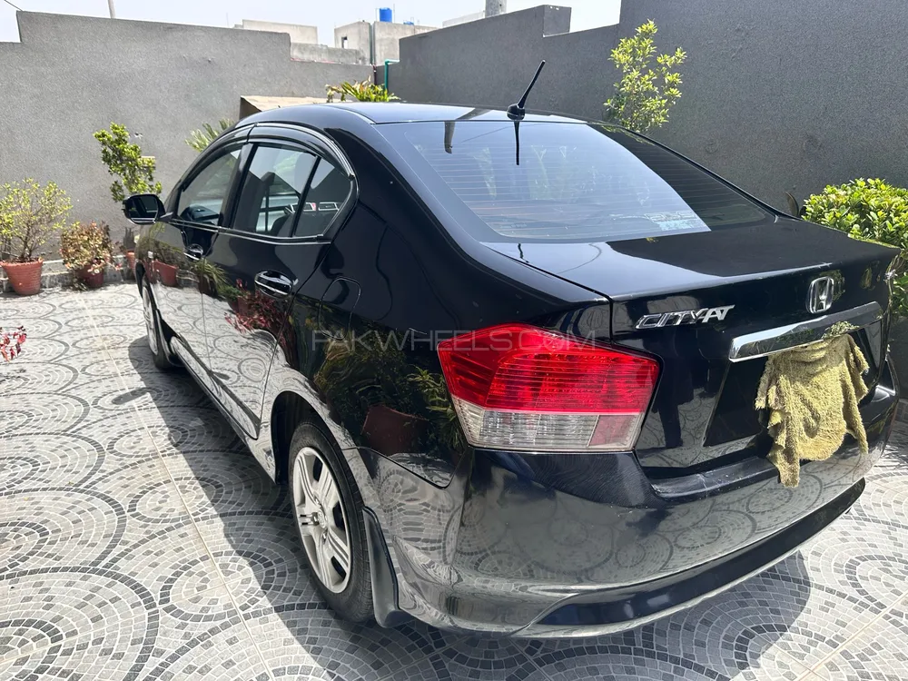 Honda City 2011 for Sale in Gujrat Image-1