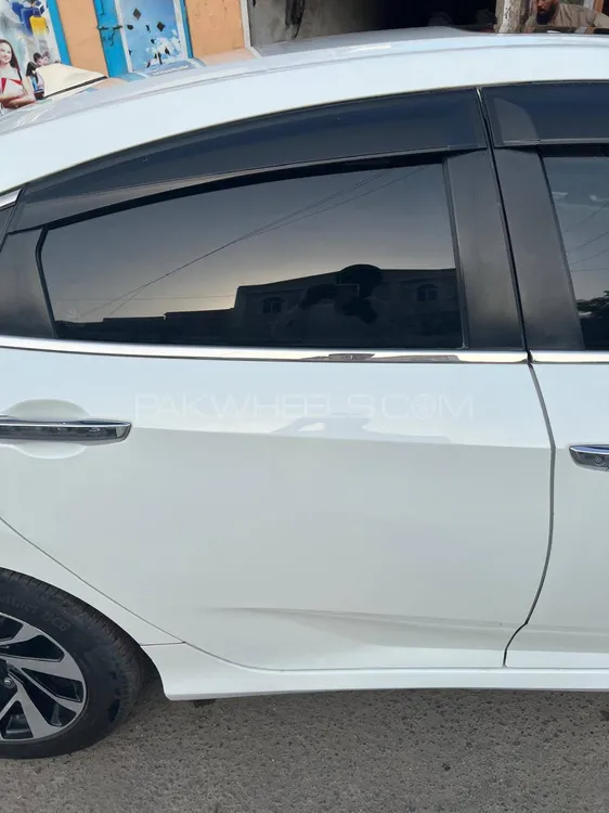 Honda Civic 2016 for Sale in Faisalabad Image-1