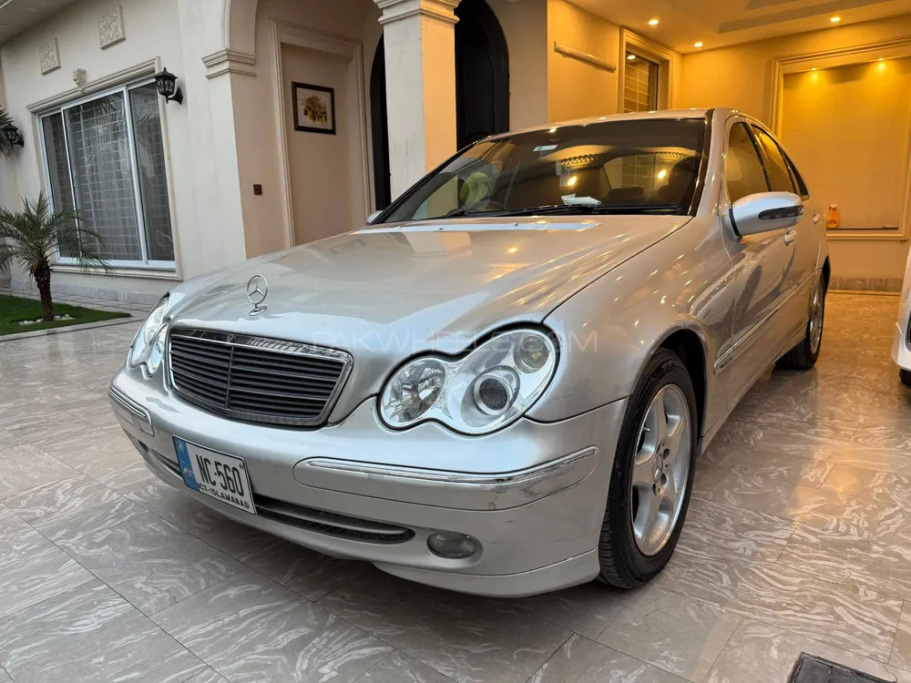 Mercedes Benz C Class 2003 for Sale in Lahore Image-1