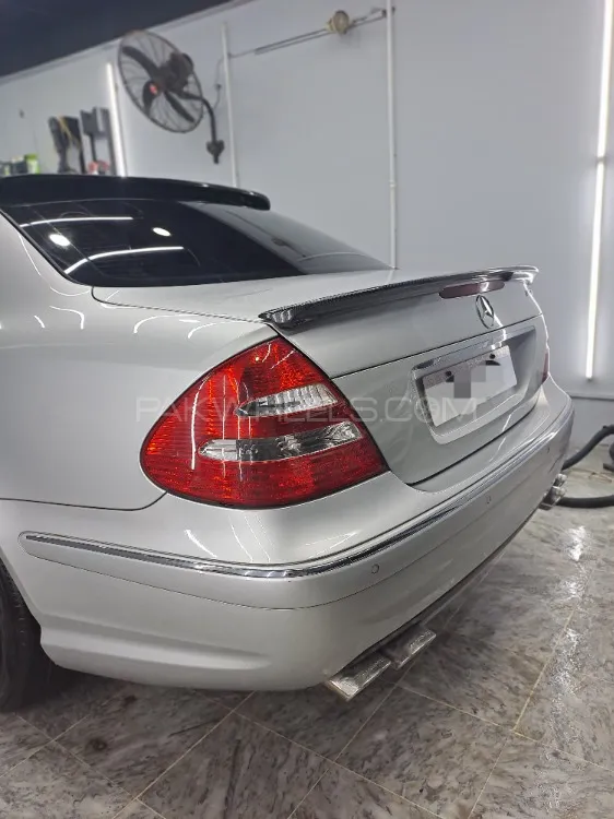 Mercedes Benz E Class 2004 for Sale in Islamabad Image-1