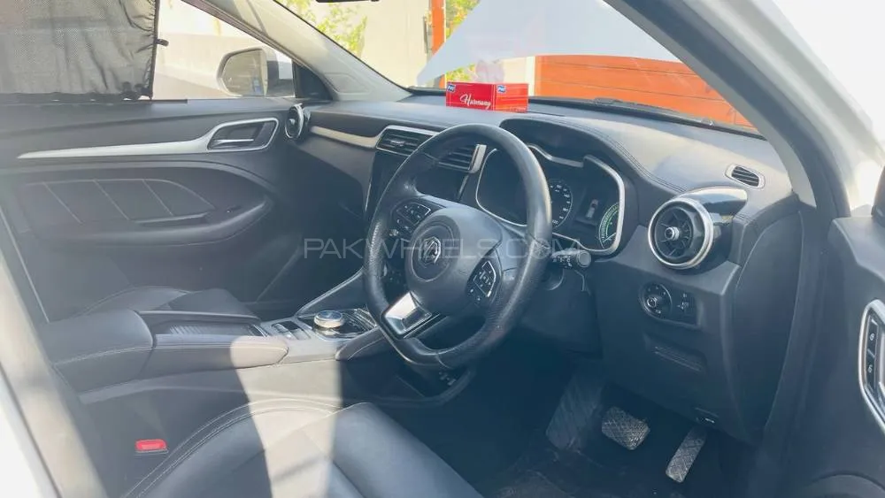 MG ZS EV 2022 for Sale in Karachi Image-1