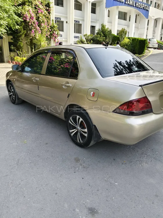Mitsubishi Lancer 2004 for Sale in Abbottabad Image-1
