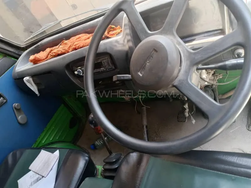 Suzuki Bolan 2015 for Sale in Lahore Image-1