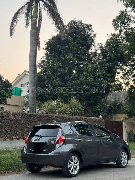 Toyota Aqua 2015 for Sale in Islamabad Image-1