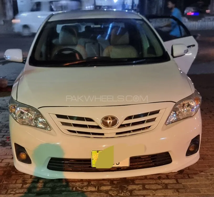 Toyota Corolla 2011 for Sale in Lahore Image-1